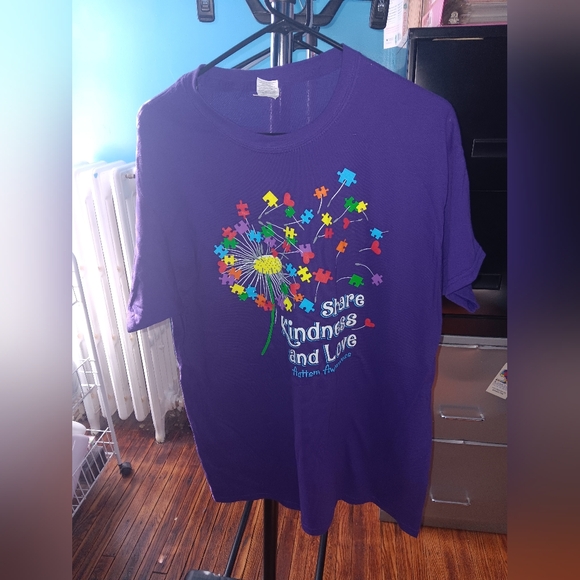 Autism Awareness Share Kindness and Love Gildan Heavy Cotton T-Shirt - Picture 1 of 7